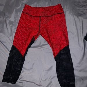 Red snake print Capri leggings with mesh bottoms